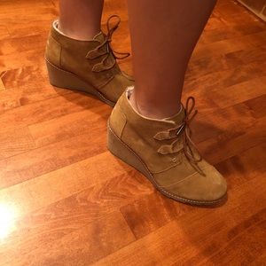Toms wedge booties with shearling liner